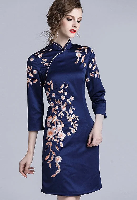 Floral Embroidered Qipao Dress